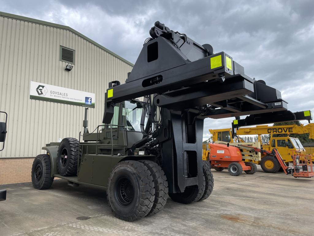 Hyster H32.00-16 ex military container handler - Govsales of mod surplus ex army trucks, ex army land rovers and other military vehicles for sale
